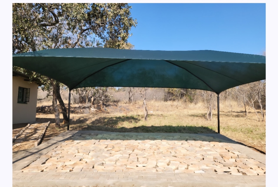 Commercial Property for Sale in Zuurplaat A H North West